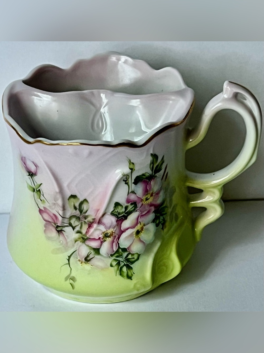 Antique 1891-1921 nip on shaving mug with built-in soap/brush holder